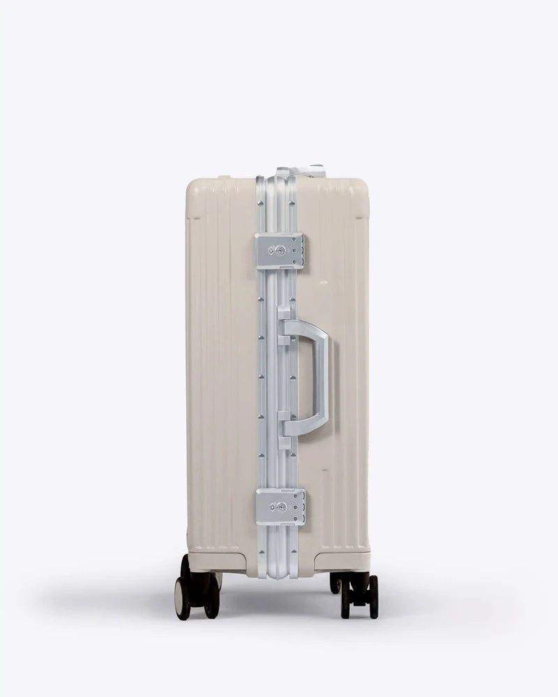 Carry-On: All-in-One 19" - Image 40