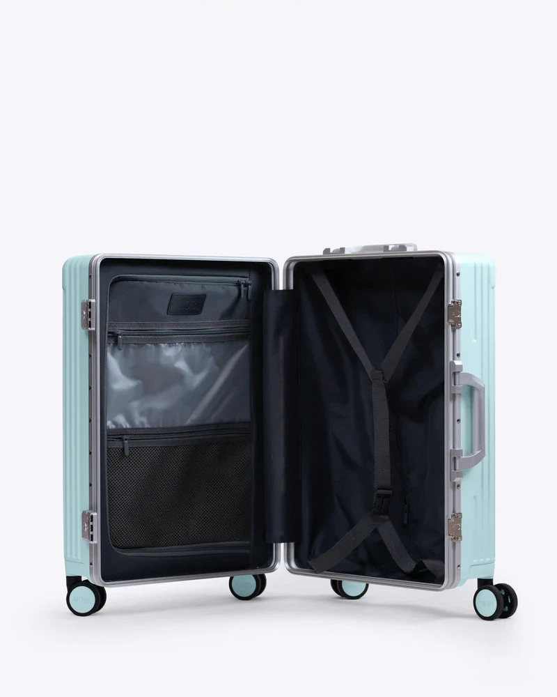Carry-On: All-in-One 19" - Image 52