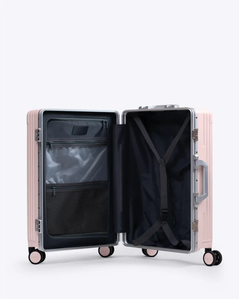 Carry-On: All-in-One 19" - Image 61