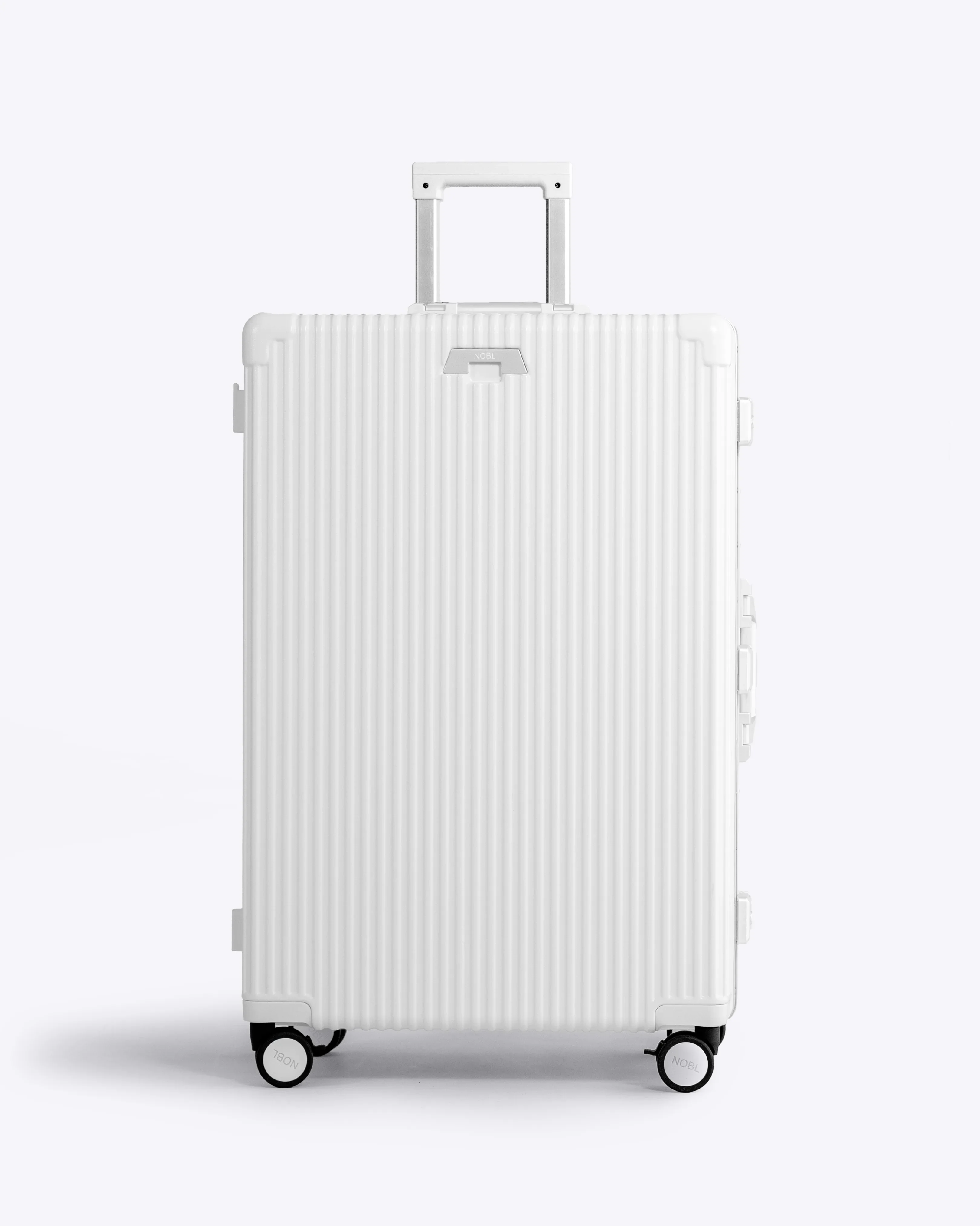 Check-in: All-in-One 28" - Image 11