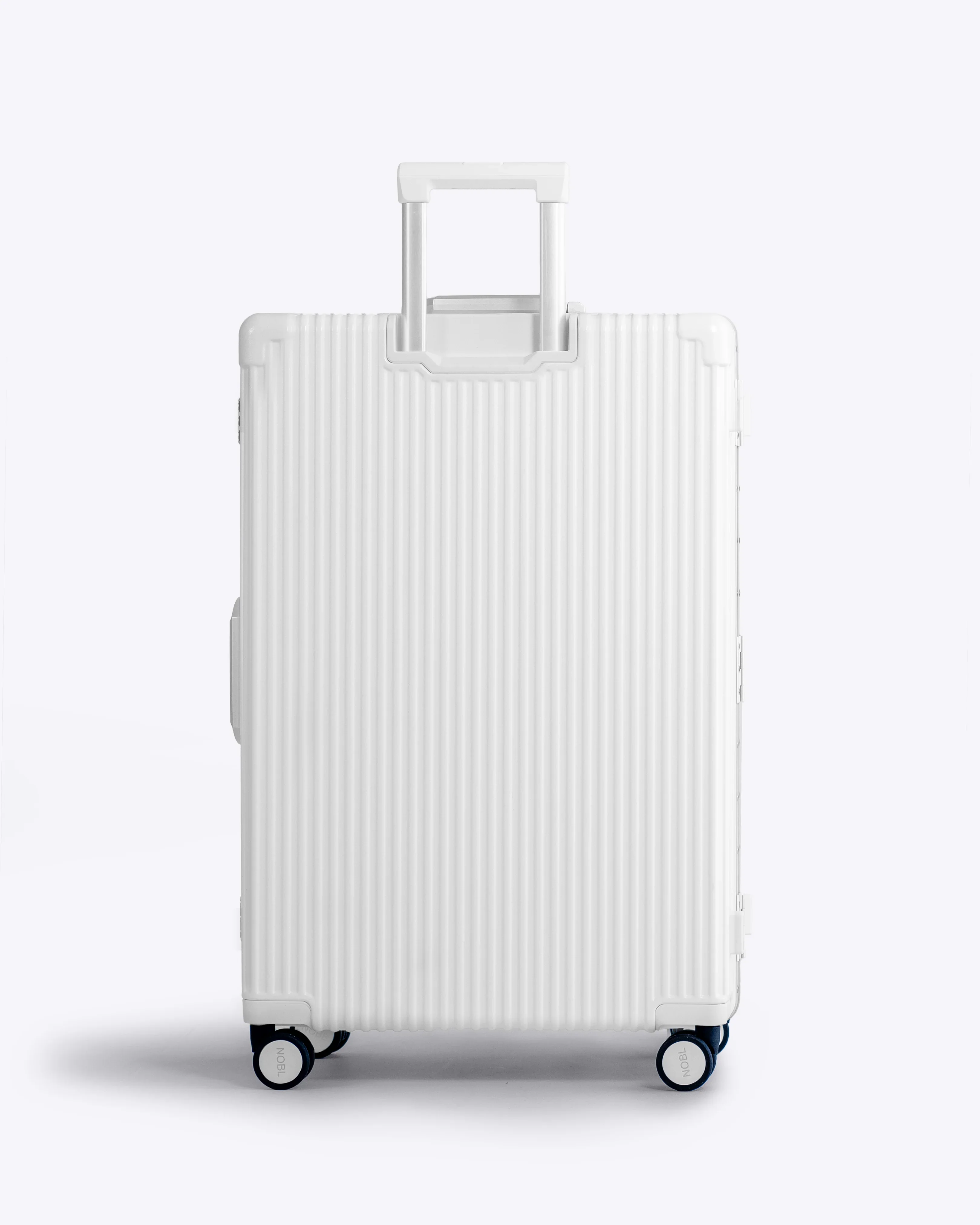 Check-in: All-in-One 28" - Image 12