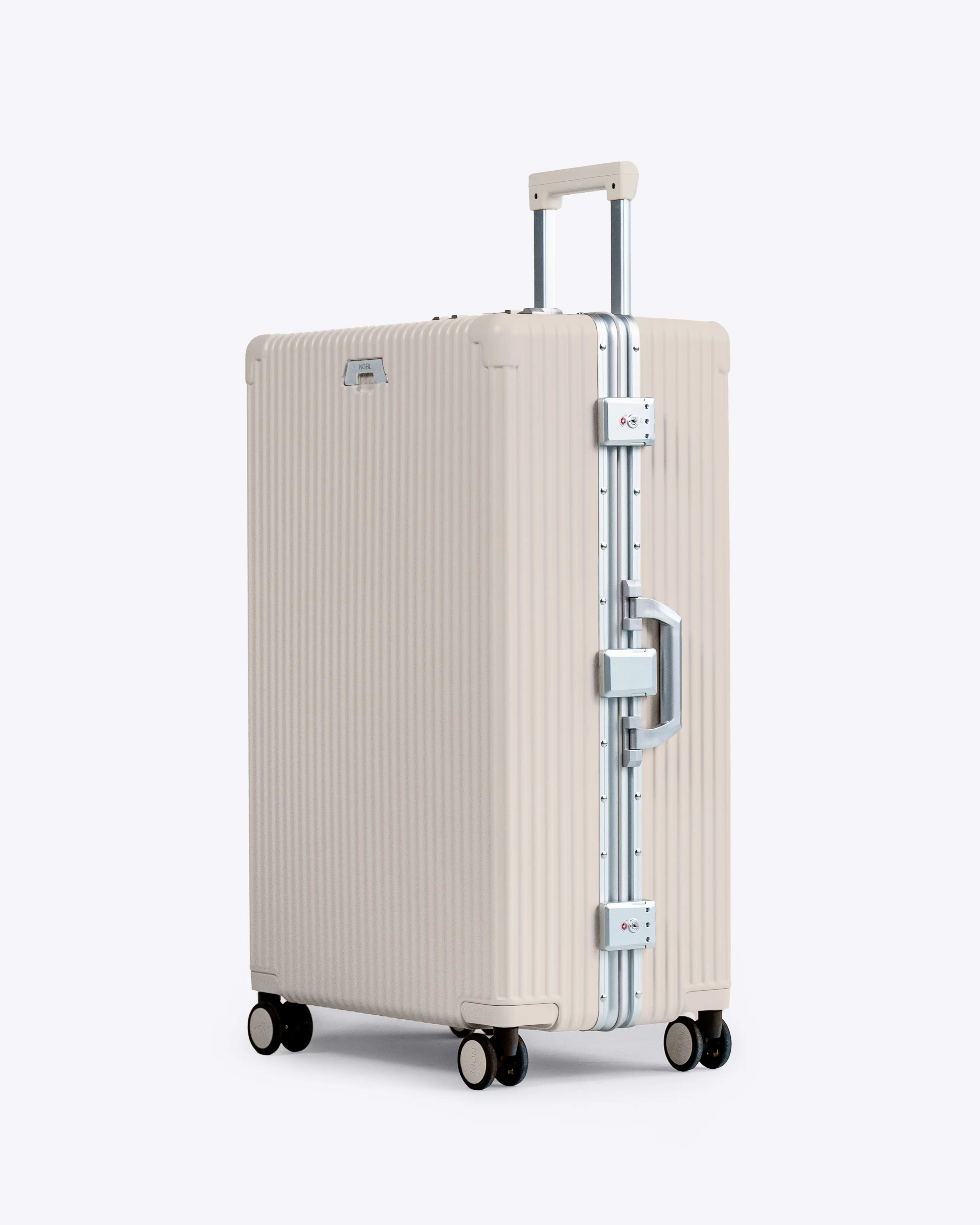 Check-in: All-in-One 28" - Image 20